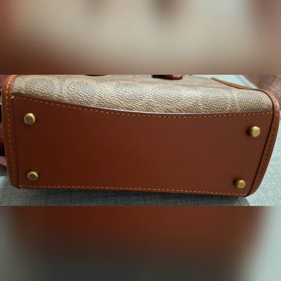 Coach Ace Tote Bag 17 signature canvas tan/rust CT891 NWOT - Picture 6 of 7